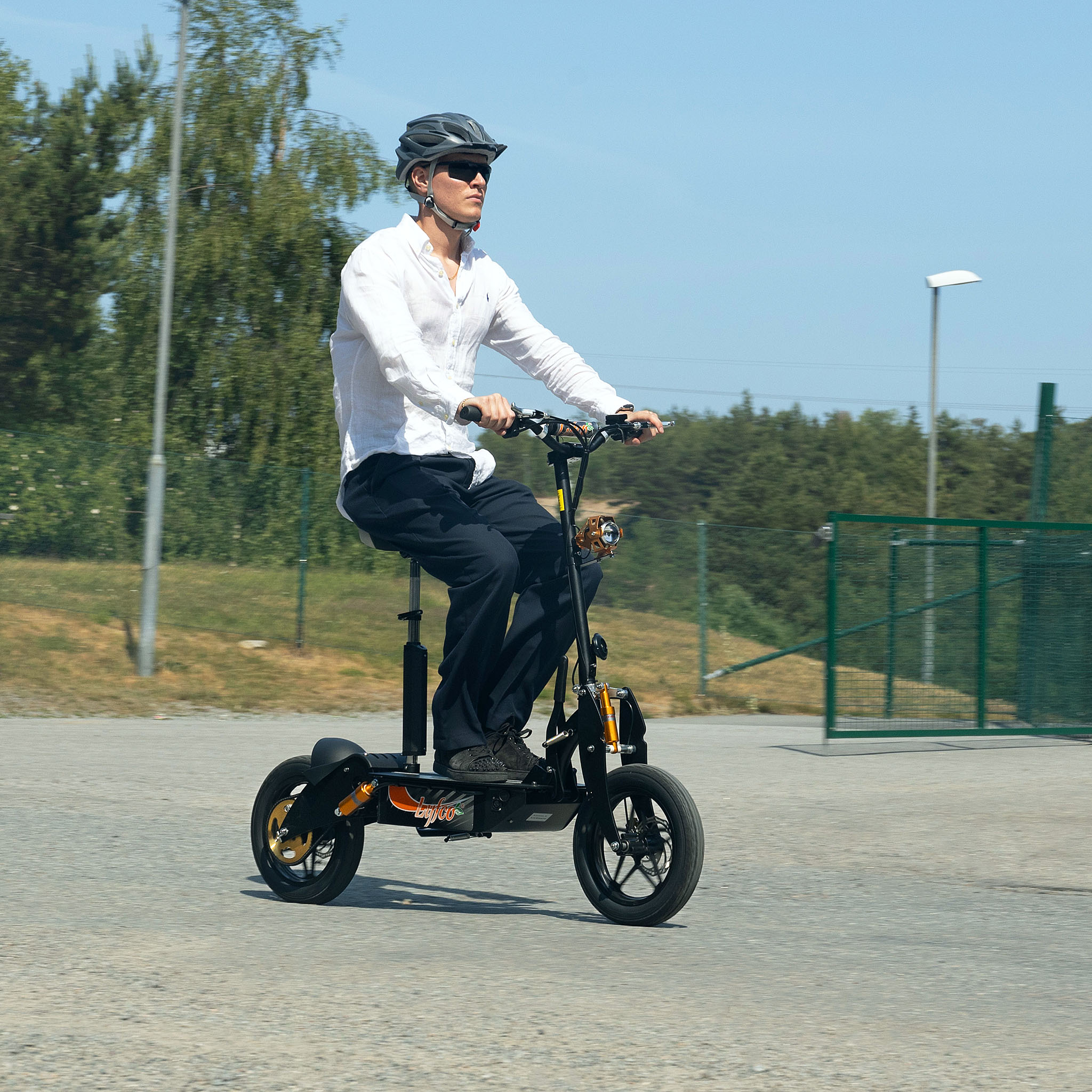Elscooter 3000W Premium | 60 km/tim | St�platta i aluminium | Lyfco