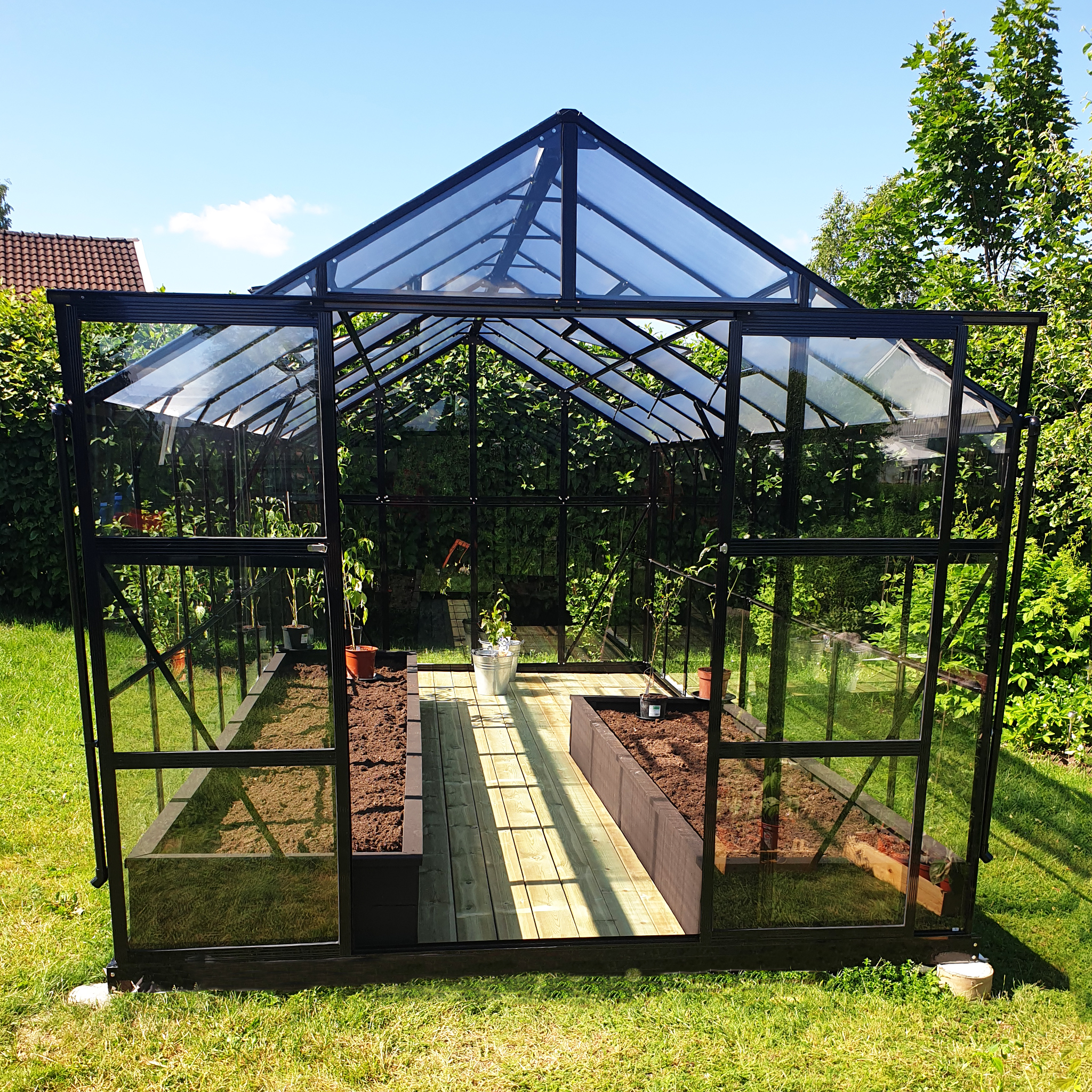 Växthus 12,7m² | 5 års stormgaranti | 4mm säkerhetsglas Växthus 12,7m² | 5 års stormgaranti | 4mm säkerhetsglas