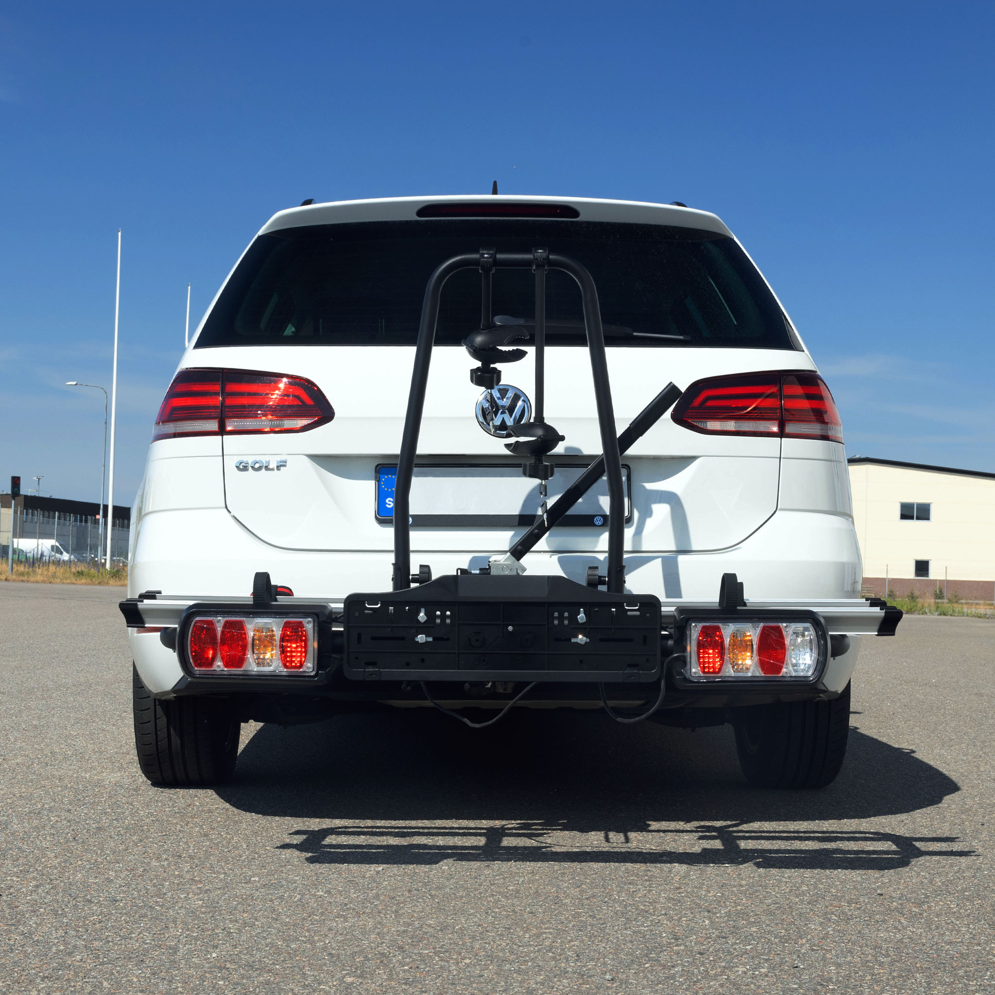 Cykelhållare bil för elcykel med lyse | 2 cyklar | Kapacitet 60kg Cykelhållare bil för elcykel med lyse | 2 cyklar | Kapacitet 60kg