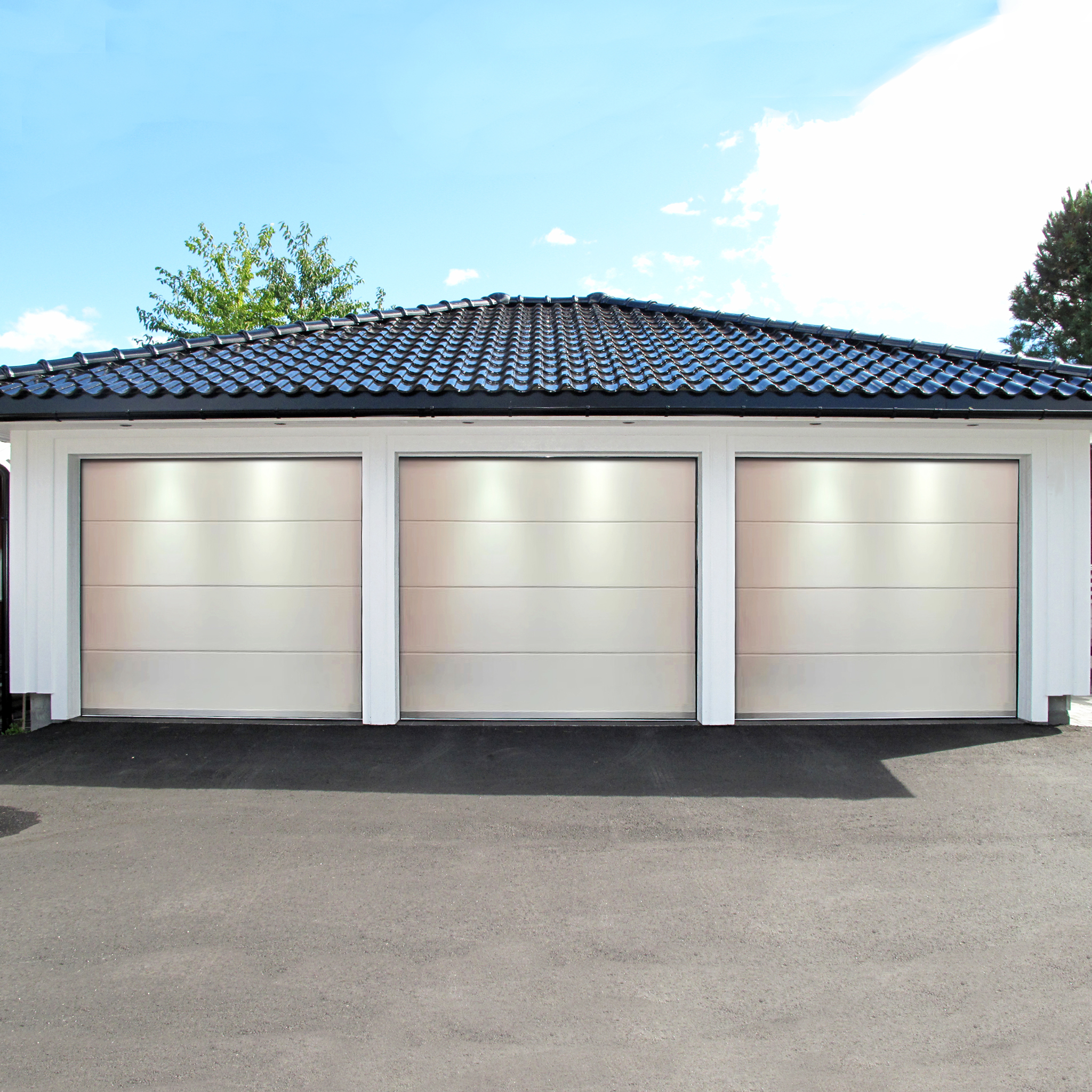 Garageport Takskjutport med fjärrstyrning | 2,5m bred Garageport Takskjutport med fjärrstyrning | 2,5m bred
