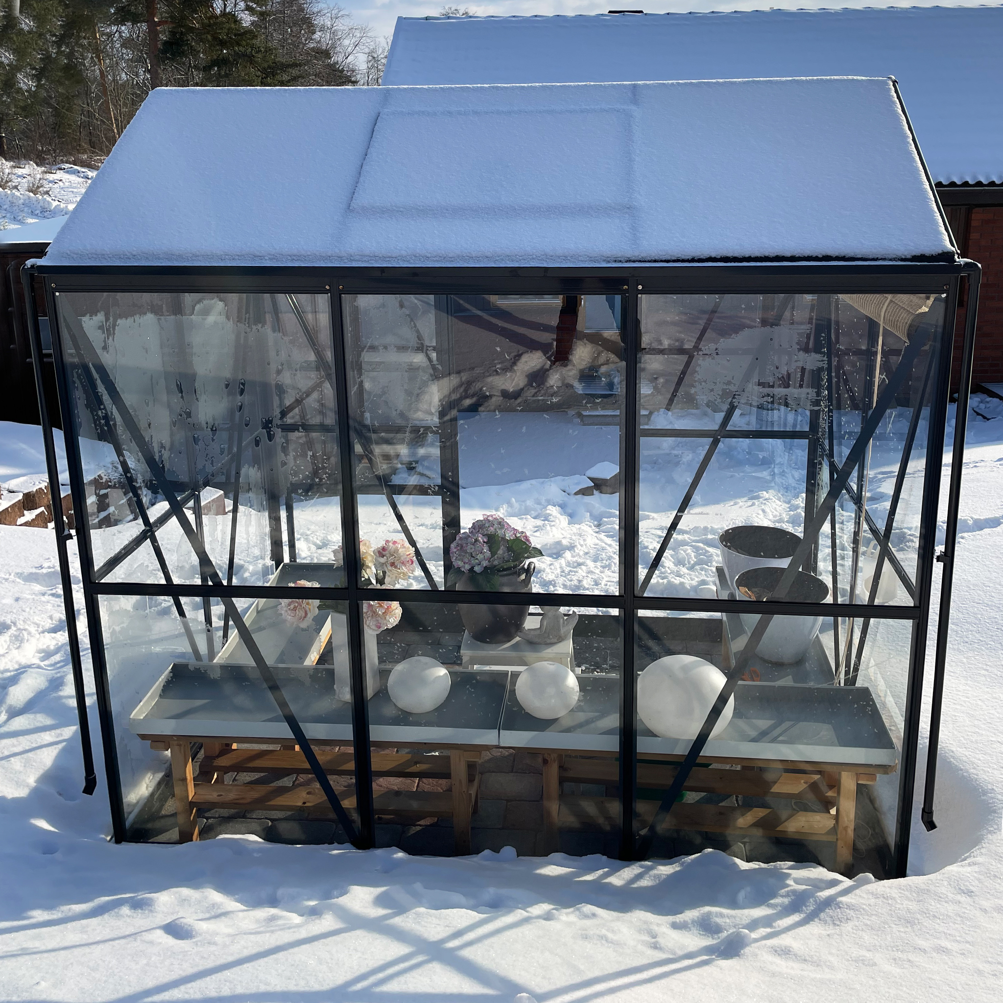 Växthus med adaptiv dörrplacering 3,5m² | 4mm säkerhetsglas | Svart Växthus med adaptiv dörrplacering 3,5m² | 4mm säkerhetsglas | Svart