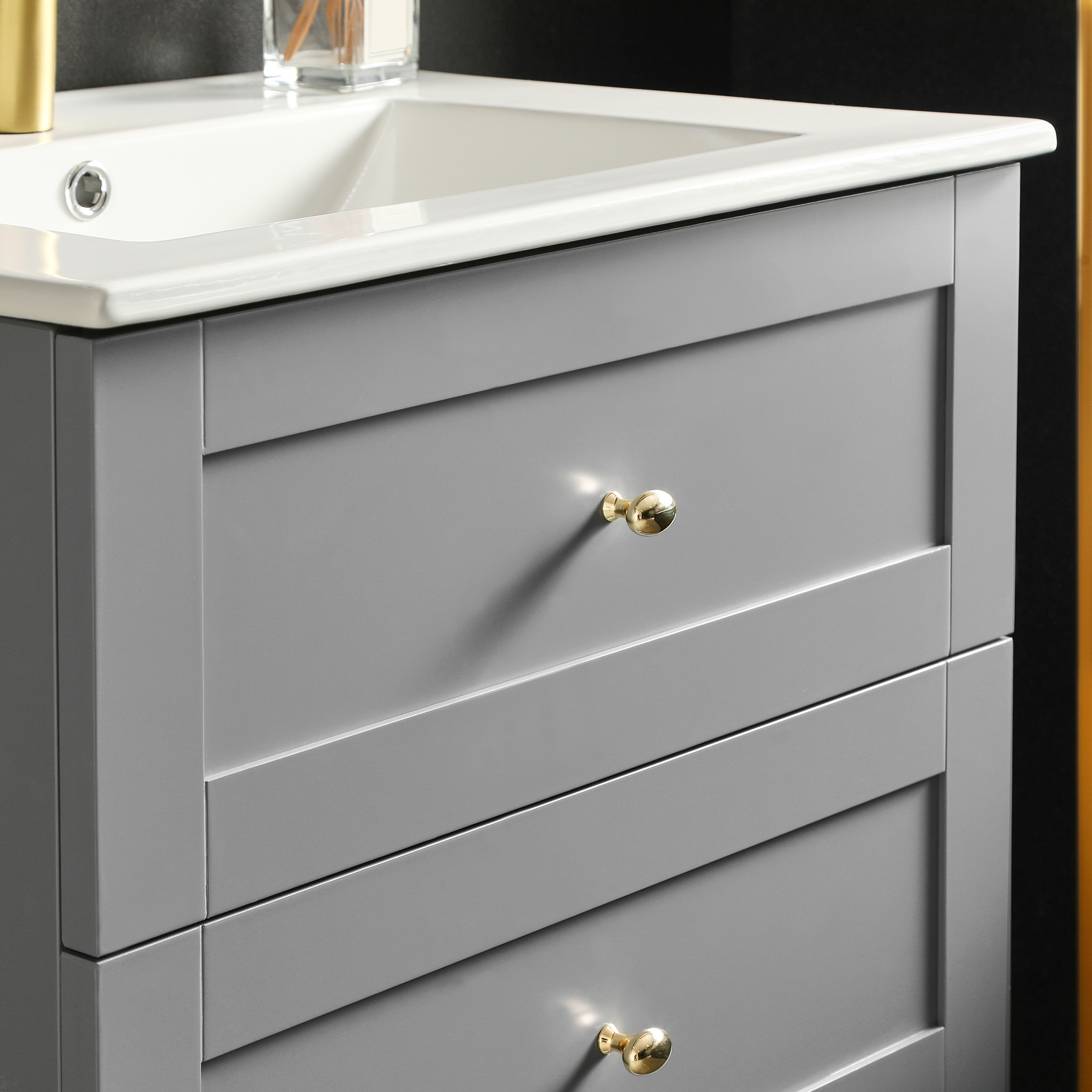 Badrumsm�bel | Kommod & LED-spegel | Velum gr�