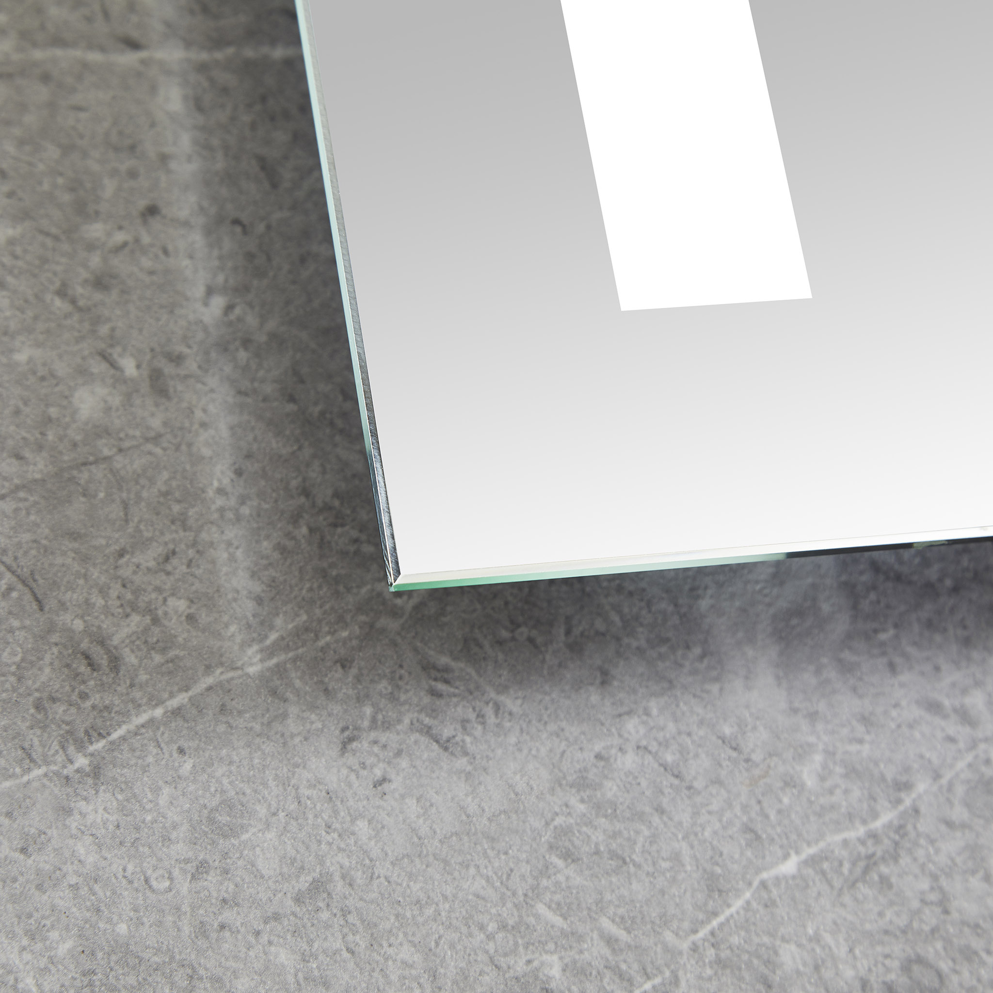 Badrumsspegel | LED-lyse sidor | Dimmer & touch-styrning | Rektangul�r