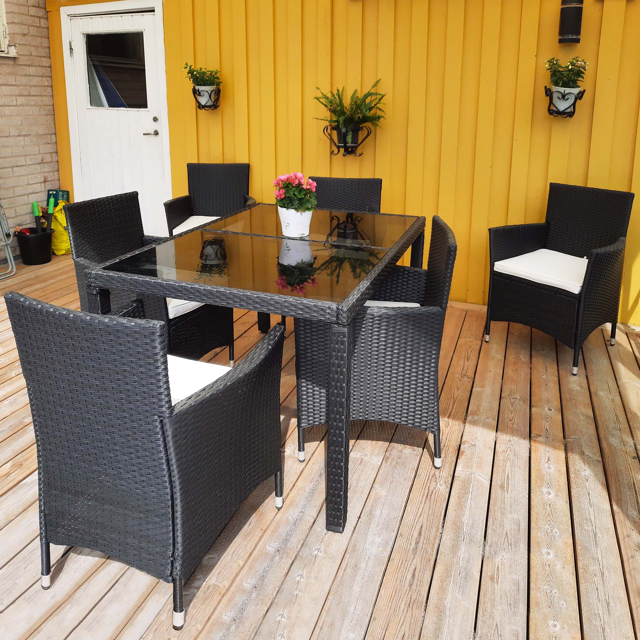 Matgrupp utem�bler | 6 stolar | Inklusive dynor