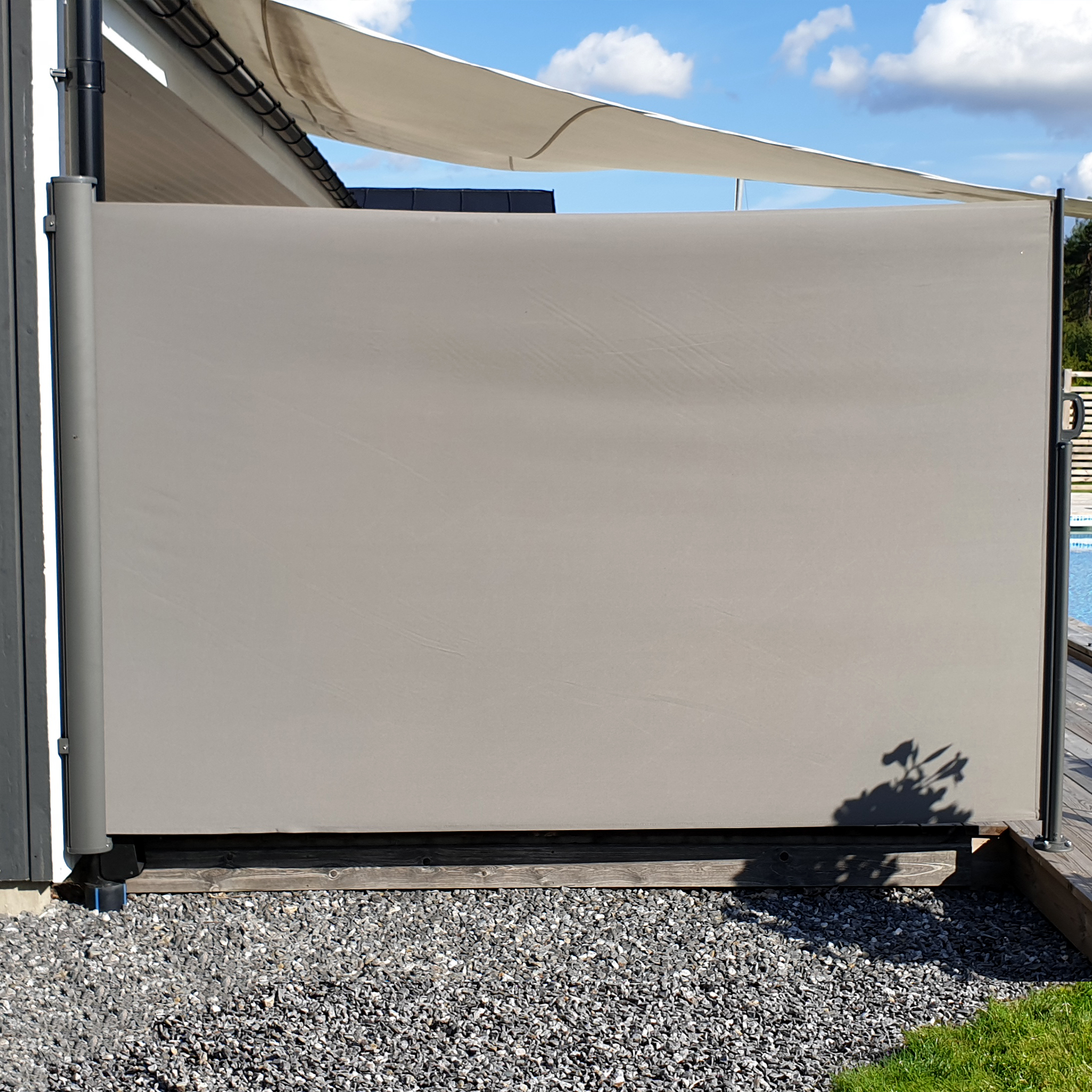 Hög sidomarkis 1,8x3m | Sol-, vind- och insynsskydd | Metalcraft Hög sidomarkis 1,8x3m | Sol-, vind- och insynsskydd | Metalcraft