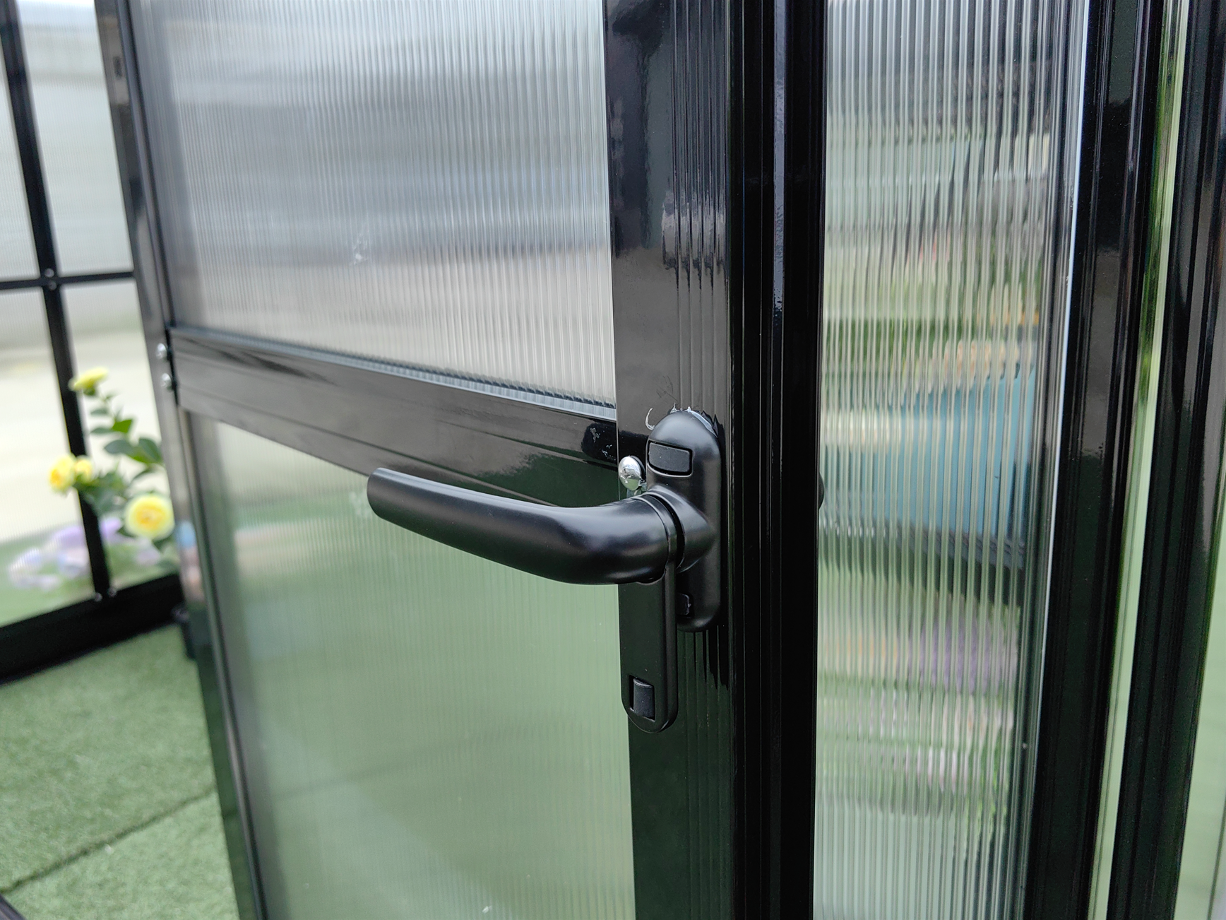 Växthus 18m² Premium | Extra hög odlingshöjd | 6mm kanalplast | Svart Växthus 18m² Premium | Extra hög odlingshöjd | 6mm kanalplast | Svart