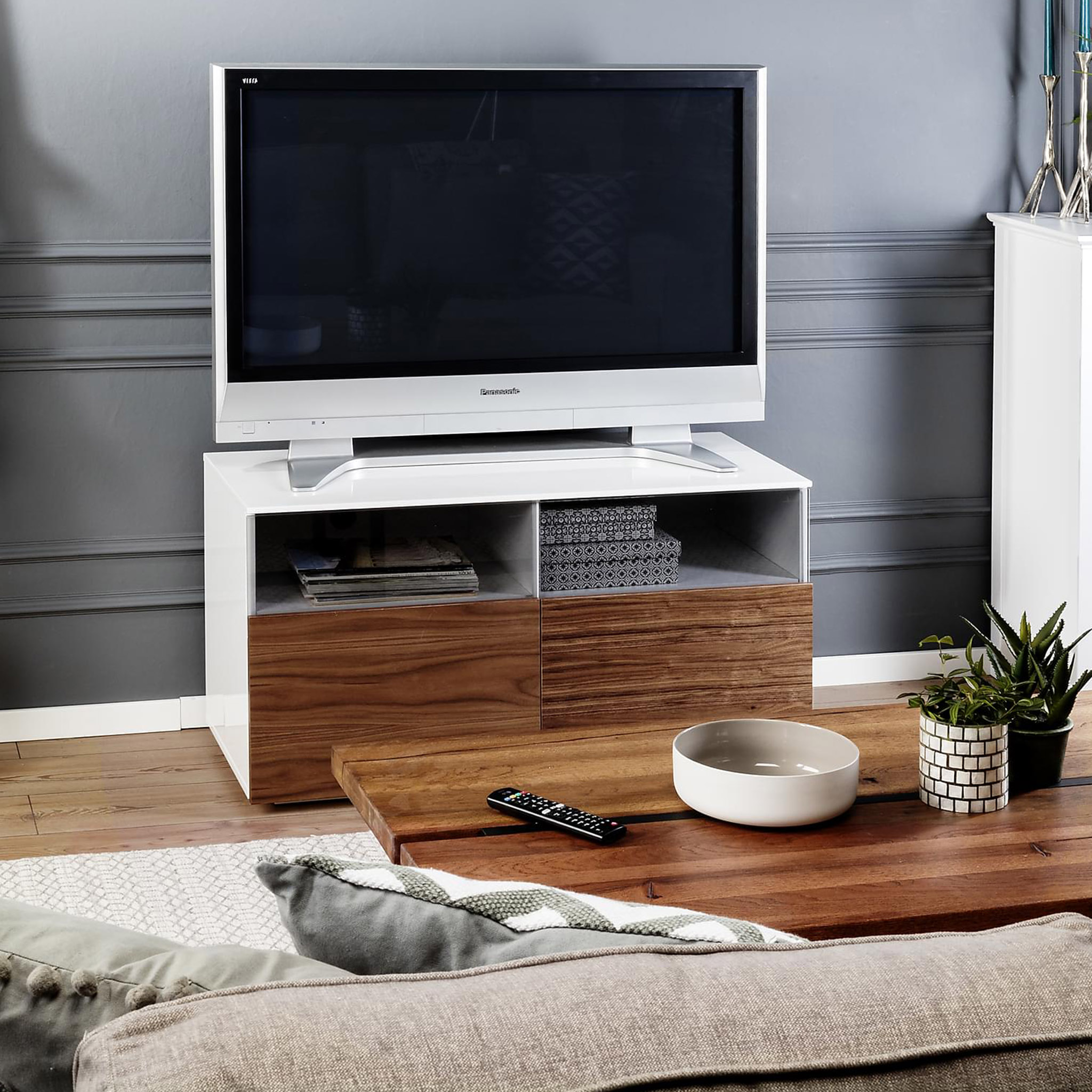 TV-b�nk valn�t 100cm | 2 L�dor | Enchant