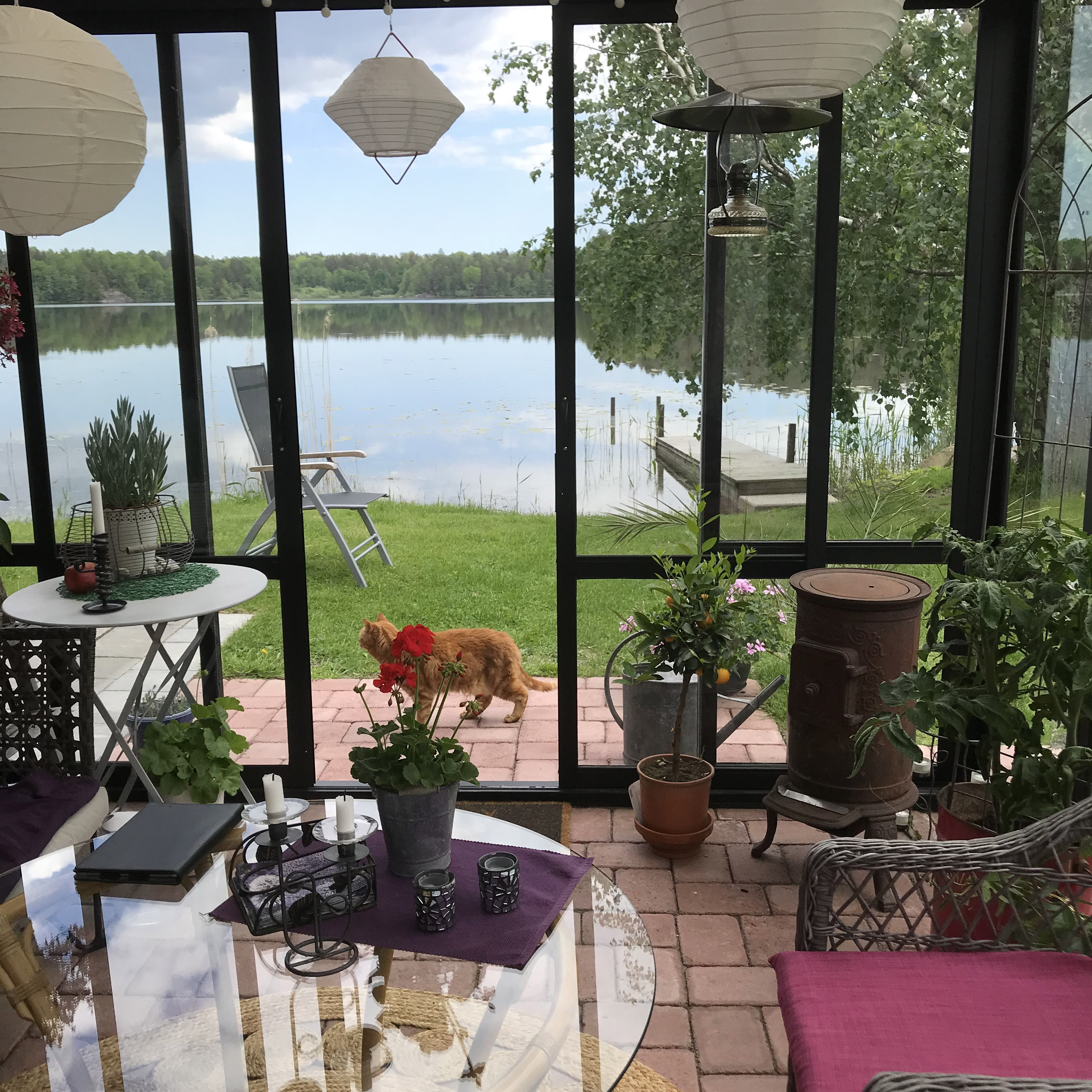 Uterum 10,7m² | Säkerhetsglas och kanalplast | Aluminiumstomme | Svart Uterum 10,7m² | Säkerhetsglas och kanalplast | Aluminiumstomme | Svart