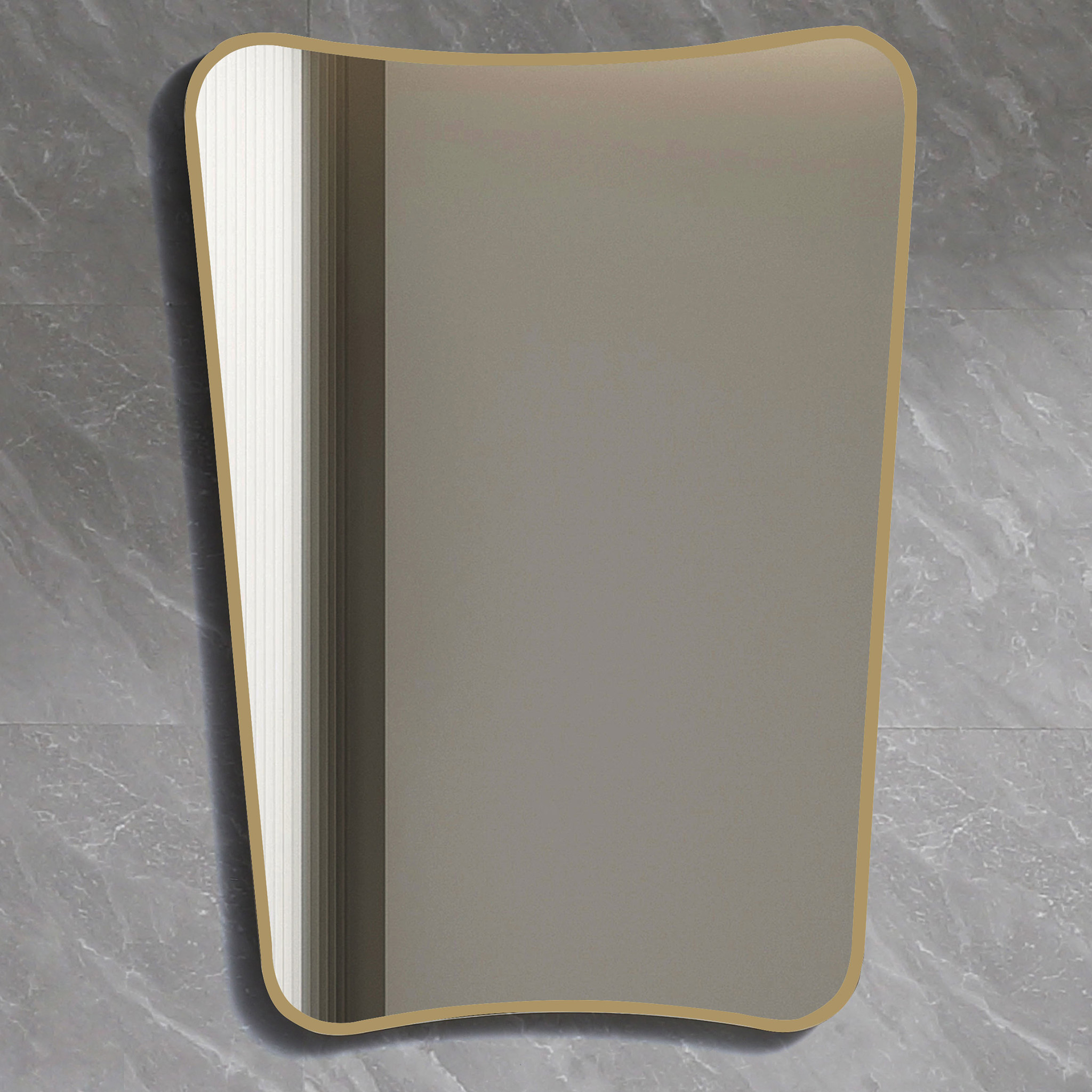Spegel med rundade former - TIFFANY GOLD Spegel med rundade former - TIFFANY GOLD
