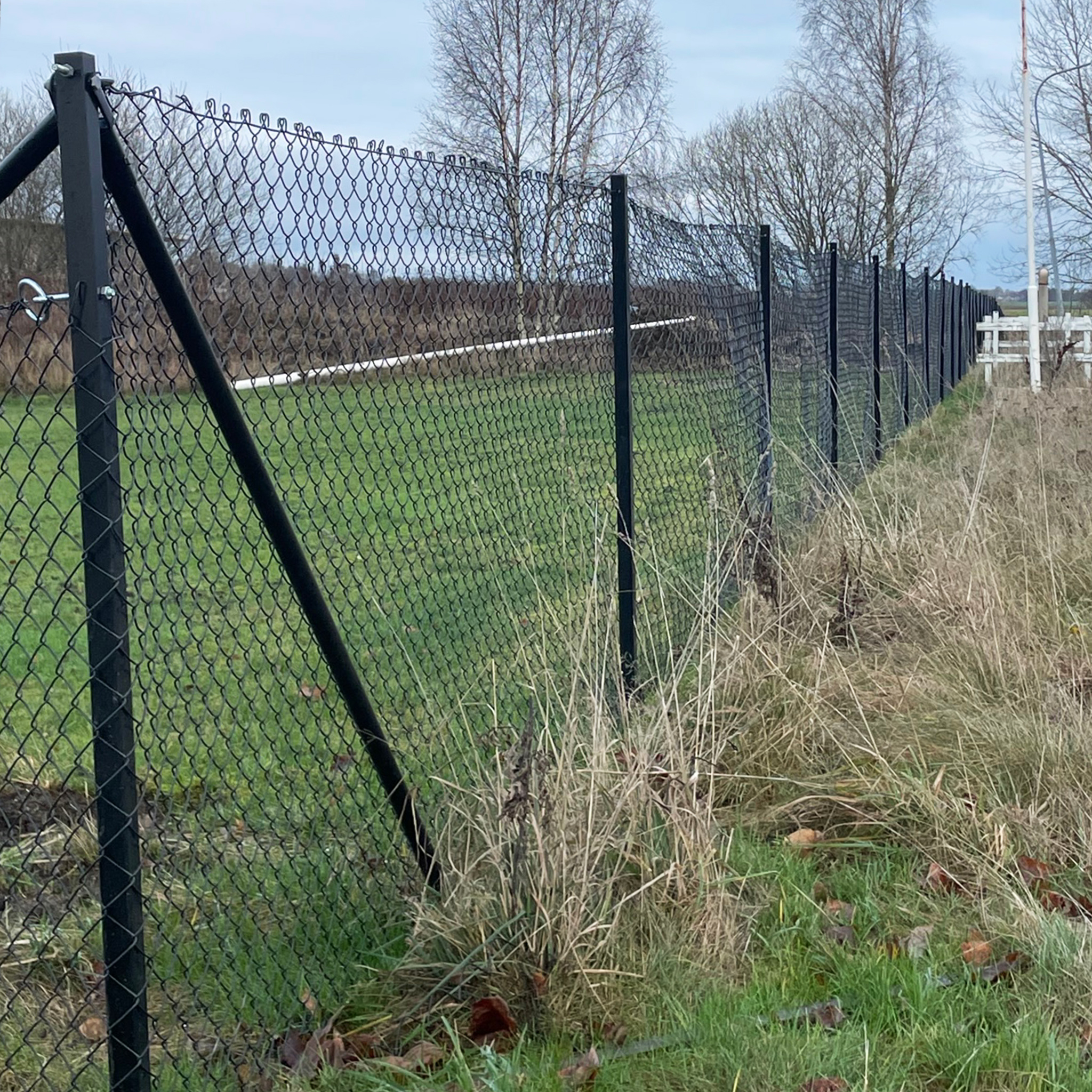 Villastängsel 120cm högt | 100 meter | Komplett paket Villastängsel 120cm högt | 100 meter | Komplett paket