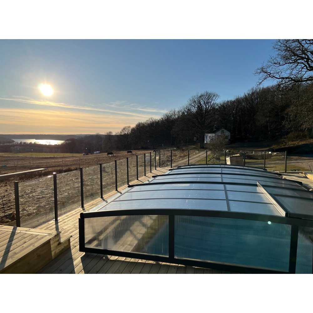 Pooltak 5x10m | Utan skenor | UV-skydd | Flexibel dörr Pooltak 5x10m | Utan skenor | UV-skydd | Flexibel dörr