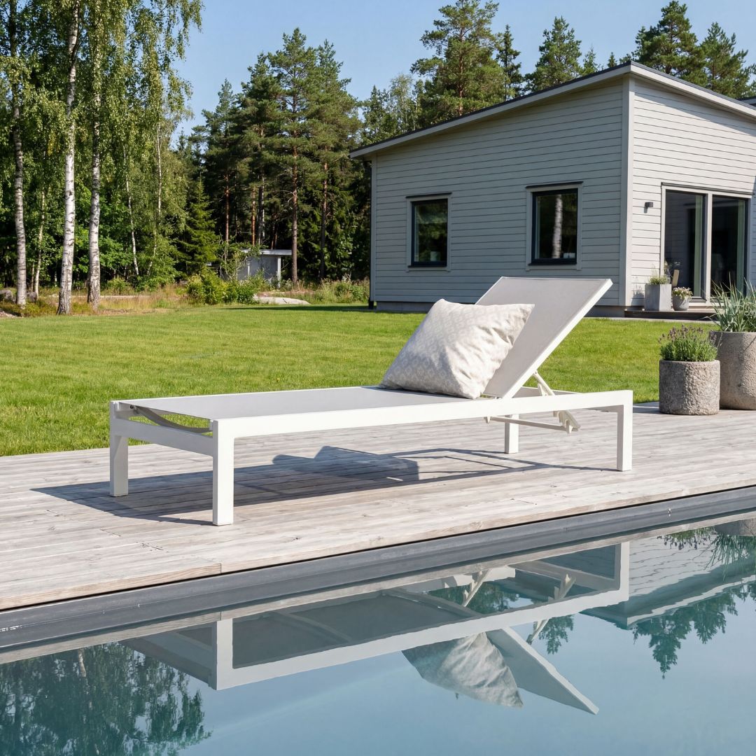 Solbädd i aluminium & textilene | Justerbar solsäng för pool | Copacabana Vit/Grå Solbädd i aluminium & textilene | Justerbar solsäng för pool | Copacabana Vit/Grå