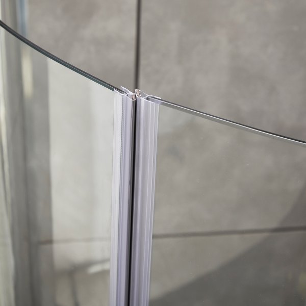 Duschh�rna med rundade d�rrar i 6mm s�kerhetsglas