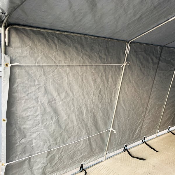 Garagetält 2,7x5,1m | 13,7m² - 200g/m² | PE - Grå Garagetält 2,7x5,1m | 13,7m² - 200g/m² | PE - Grå