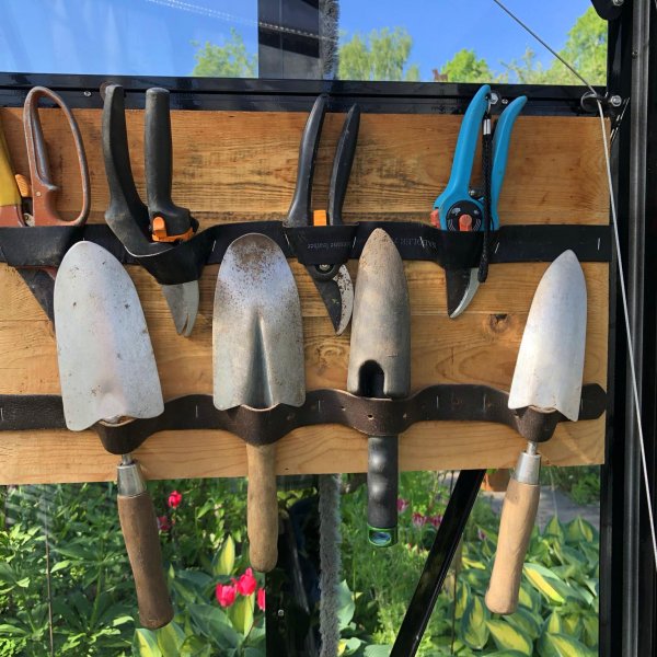 T-format glasväxthus 11,2m² | 4mm säkerhetsglas | 5 års stormgaranti T-format glasväxthus 11,2m² | 4mm säkerhetsglas | 5 års stormgaranti