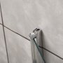 Duschhrna med raka drrar i 6mm skerhetsglas
