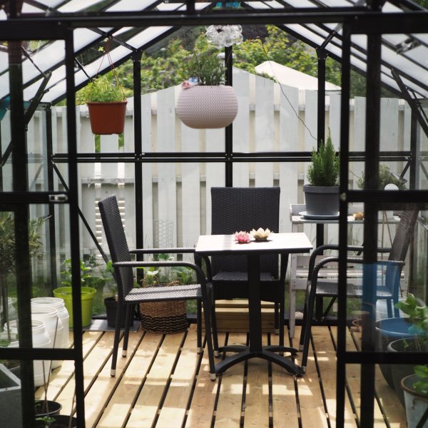 Växthus 8,0m² | 4mm säkerhetsglas | 5 års stormgaranti Växthus 8,0m² | 4mm säkerhetsglas | 5 års stormgaranti