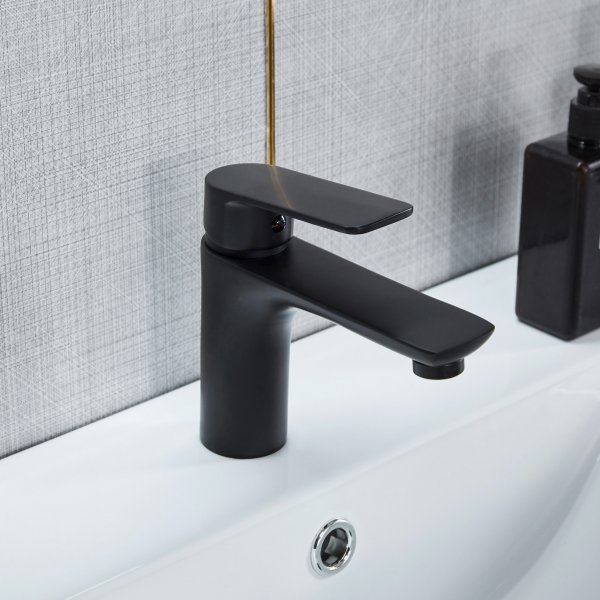 Kommod 80cm | Rund LED-spegel med dimmer | Svart blandare Kommod 80cm | Rund LED-spegel med dimmer | Svart blandare