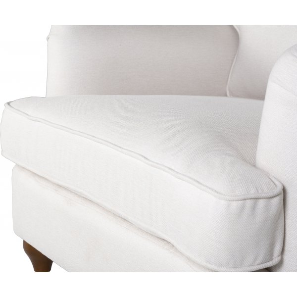 Howardfåtölj | Kallskum, avtagbara dynor & björkstomme | Watford Deluxe Beige Howardfåtölj | Kallskum, avtagbara dynor & björkstomme | Watford Deluxe Beige