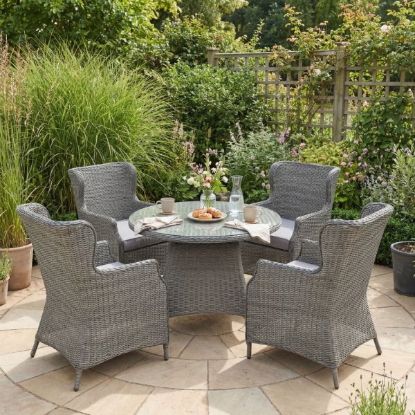 Rund matgrupp utomhus | 4 stolar | Dynor ing�r | Jacksonville gr�