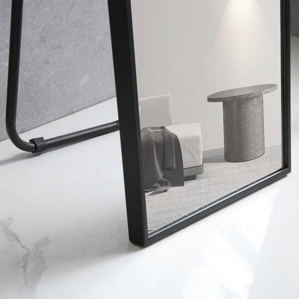 Smal helkroppsspegel 35x170 cm | Golvst�ende | Svart ram