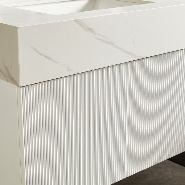 Badrumspaket | Tålig sintrad sten | LED-spegel | Cirrus White Badrumspaket | Tålig sintrad sten | LED-spegel | Cirrus White