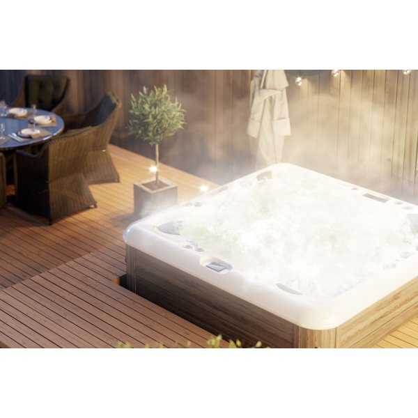 Luxuz Spabad | 73 Jets | 5 Personer | WiFi och LED-belysning | Lyfco