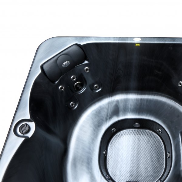 Utespa - Foibe Blackline - Balboa BP200 Utespa - Foibe Blackline - Balboa BP200