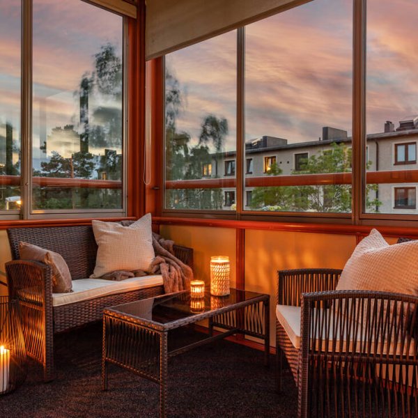 Lyxig soffgrupp för balkong | Lyfco Dalsjö Lyxig soffgrupp för balkong | Lyfco Dalsjö