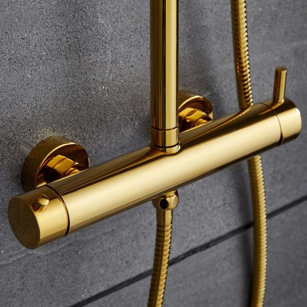 Komplett takduschset med handdusch | Mässing Komplett takduschset med handdusch | Mässing