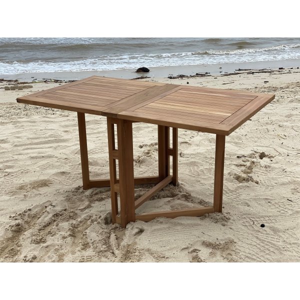 Saltö Matbord 140x80 cm i Massiv Teak | Hopfällbart Saltö Matbord 140x80 cm i Massiv Teak | Hopfällbart