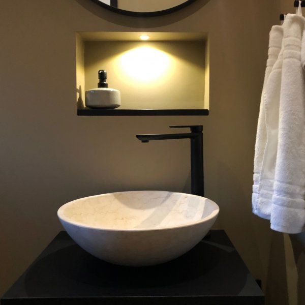 Exklusivt handfat i natursten - Cream marble Exklusivt handfat i natursten - Cream marble