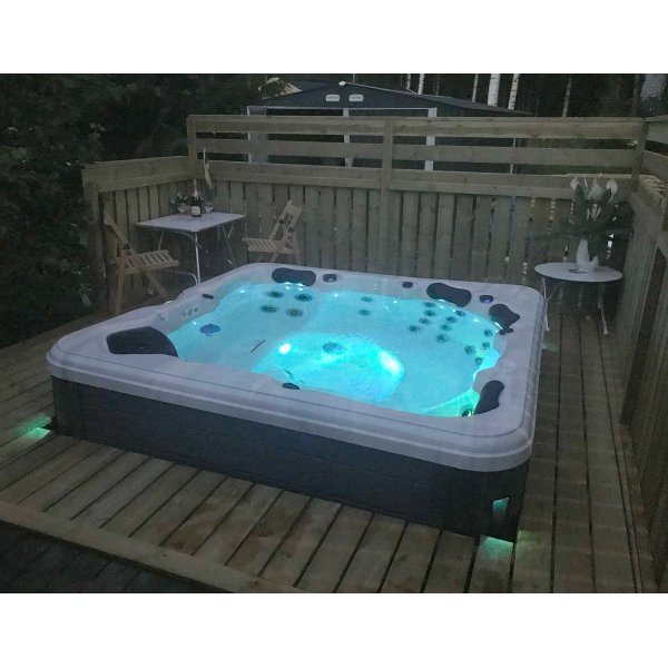 Spabad Ceres Premium - 5-6 Personer | Balboa Styrsystem | LX Pump