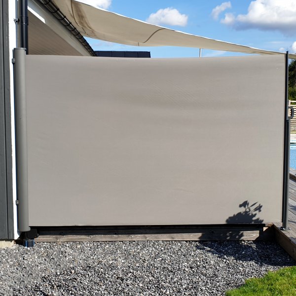 Hög sidomarkis 1,8x3m | Sol-, vind- och insynsskydd | Metalcraft Hög sidomarkis 1,8x3m | Sol-, vind- och insynsskydd | Metalcraft