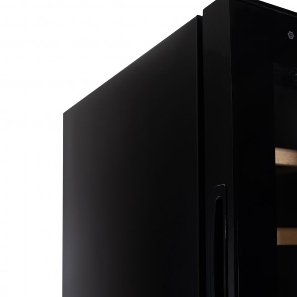 Vinkyl 18 flaskor | Extra tystgående | LED-belysning | 25cm smal Vinkyl 18 flaskor | Extra tystgående | LED-belysning | 25cm smal