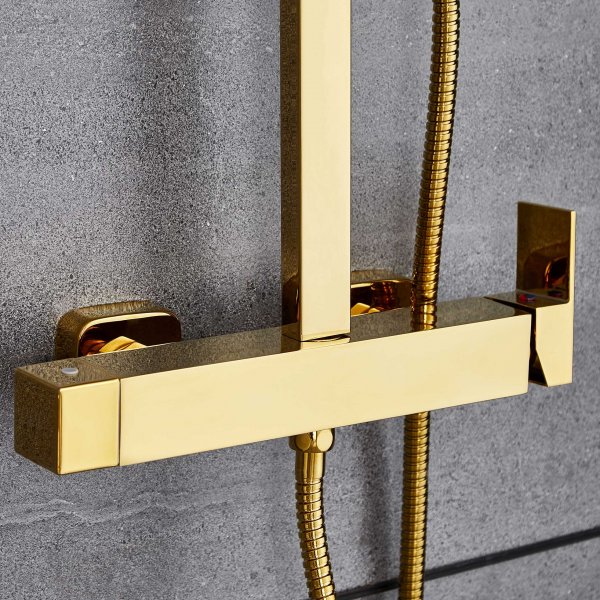 Komplett takduschset med handdusch | Mässing Komplett takduschset med handdusch | Mässing