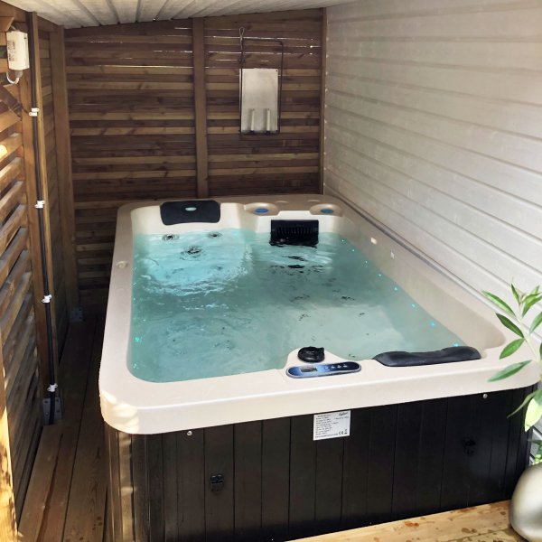 Spabad Nirvana - 2 personer |�Lyfco