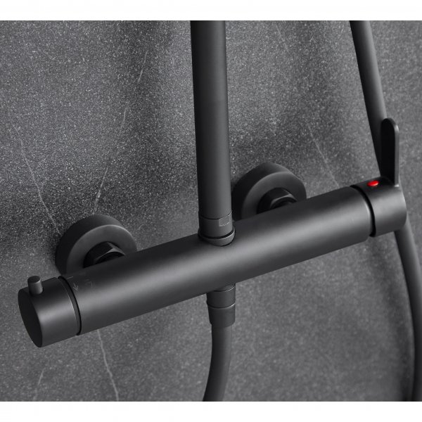 Komplett takduschset med handdusch i rundad design | Svart