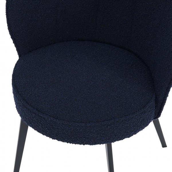 Vitt runt matbord med 6 tygstolar | Ekeby Vitt runt matbord med 6 tygstolar | Ekeby