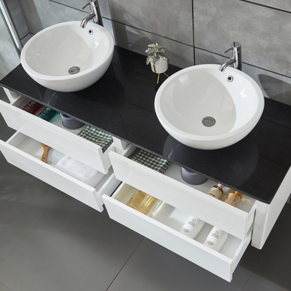 Badrumsm�bel 150cm | Dubbla tv�ttst�ll & badrumsspegel