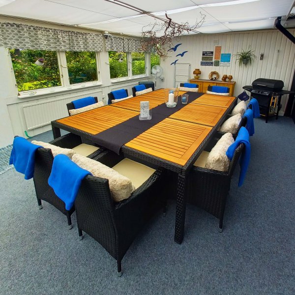 Stor matgrupp utembler 220x160cm | 10 stolar | Lyfco Svanesund