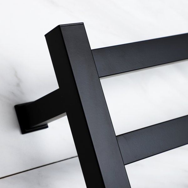 Elektrisk handdukstork 60x102,5x12cm | SC05 | Svart Elektrisk handdukstork 60x102,5x12cm | SC05 | Svart