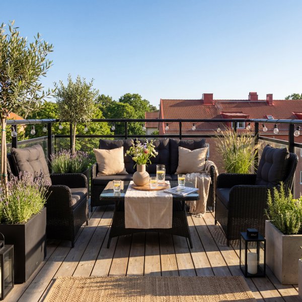 Loungegrupp utem�bler | Svart konstrotting | R�grund