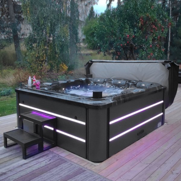 Spabad Vivid Dreams WiFi - 5-6 personer | Black edition | Lyfco Spabad Vivid Dreams WiFi - 5-6 personer | Black edition | Lyfco