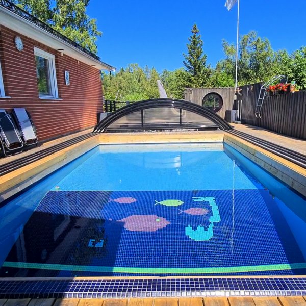 Pooltak 4x8m med sidodrr | Skjutbart - Svart