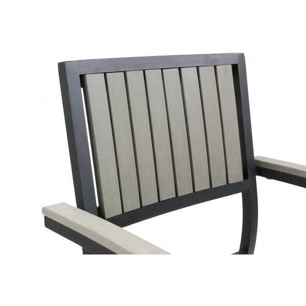 Trdgrdsstol i aluminium och komposit - FYNDVARA