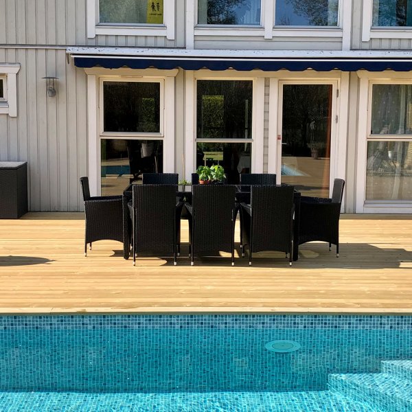 Matgrupp utemöbler med 8 stolar | Dynor ingår | Svart | Lyfco Lysekil Matgrupp utemöbler med 8 stolar | Dynor ingår | Svart | Lyfco Lysekil