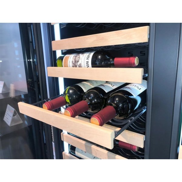 Stor vinkyl fr 60 flaskor och 218 burkar | Exklusiv design med dubbla temperaturzoner | 365 L