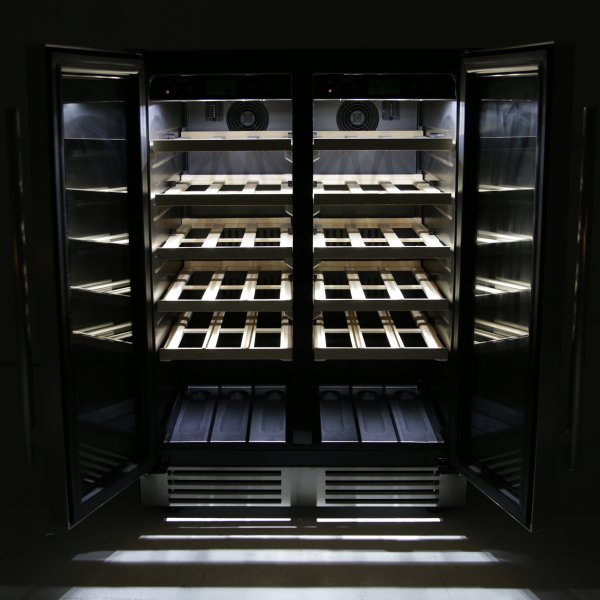 Vinkyl för 42 flaskor - Side-by-Side Vinkyl för 42 flaskor - Side-by-Side