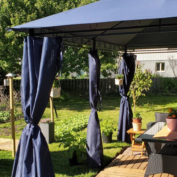 Paviljong 4x3 m inkl. paviljongväggar Paviljong 4x3 m inkl. paviljongväggar